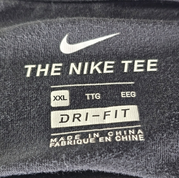 Nike Dri-Fit graphic tee - Picture 6 of 6